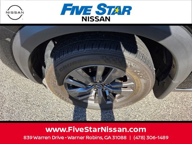 Used 2024 Nissan Pathfinder SV FWD image 5