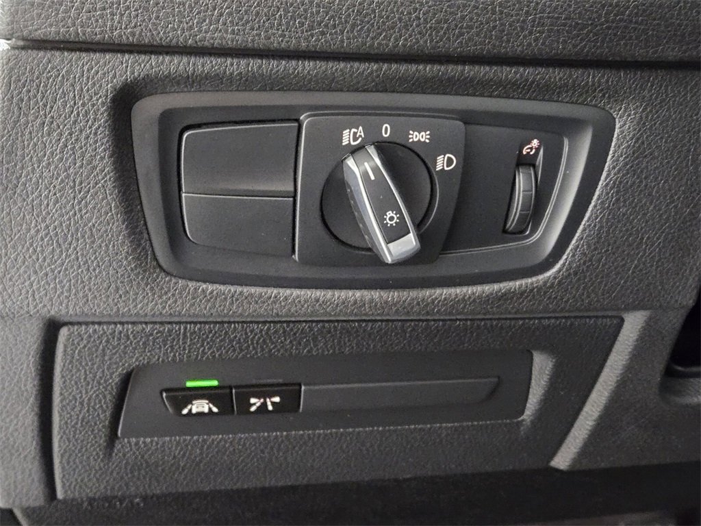 Used 2018 BMW M2 image 26