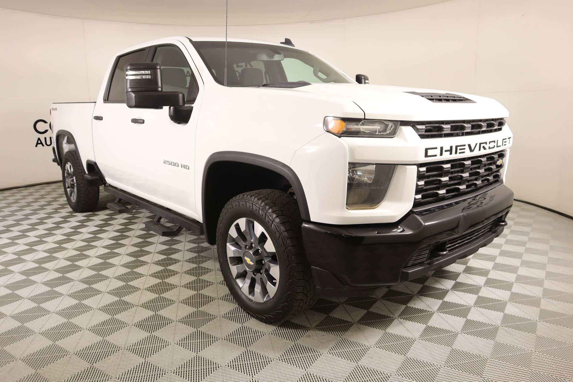 Used 2023 Chevrolet Silverado 2500 Custom w/ Custom Value Package AWD/4WD image 1