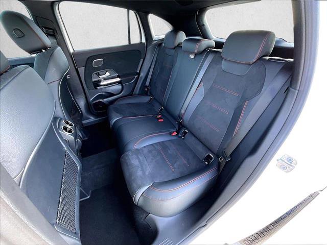Used 2025 Mercedes-Benz GLA 250 image 28