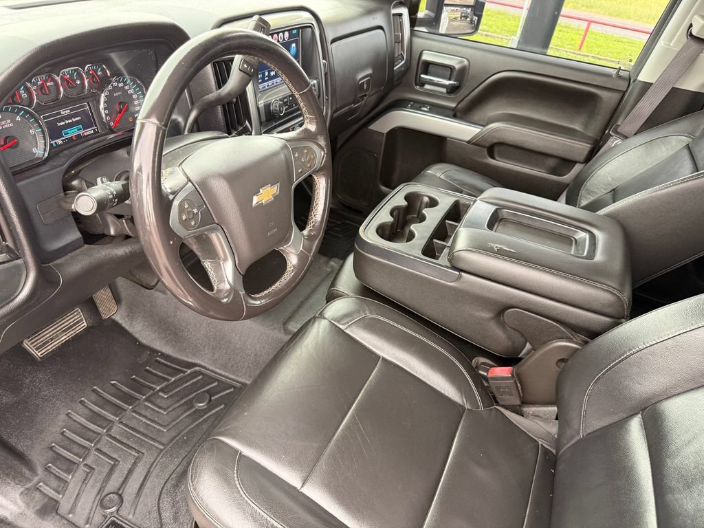 Used 2016 Chevrolet Silverado 2500 LT w/ LT Convenience Package AWD/4WD image 29