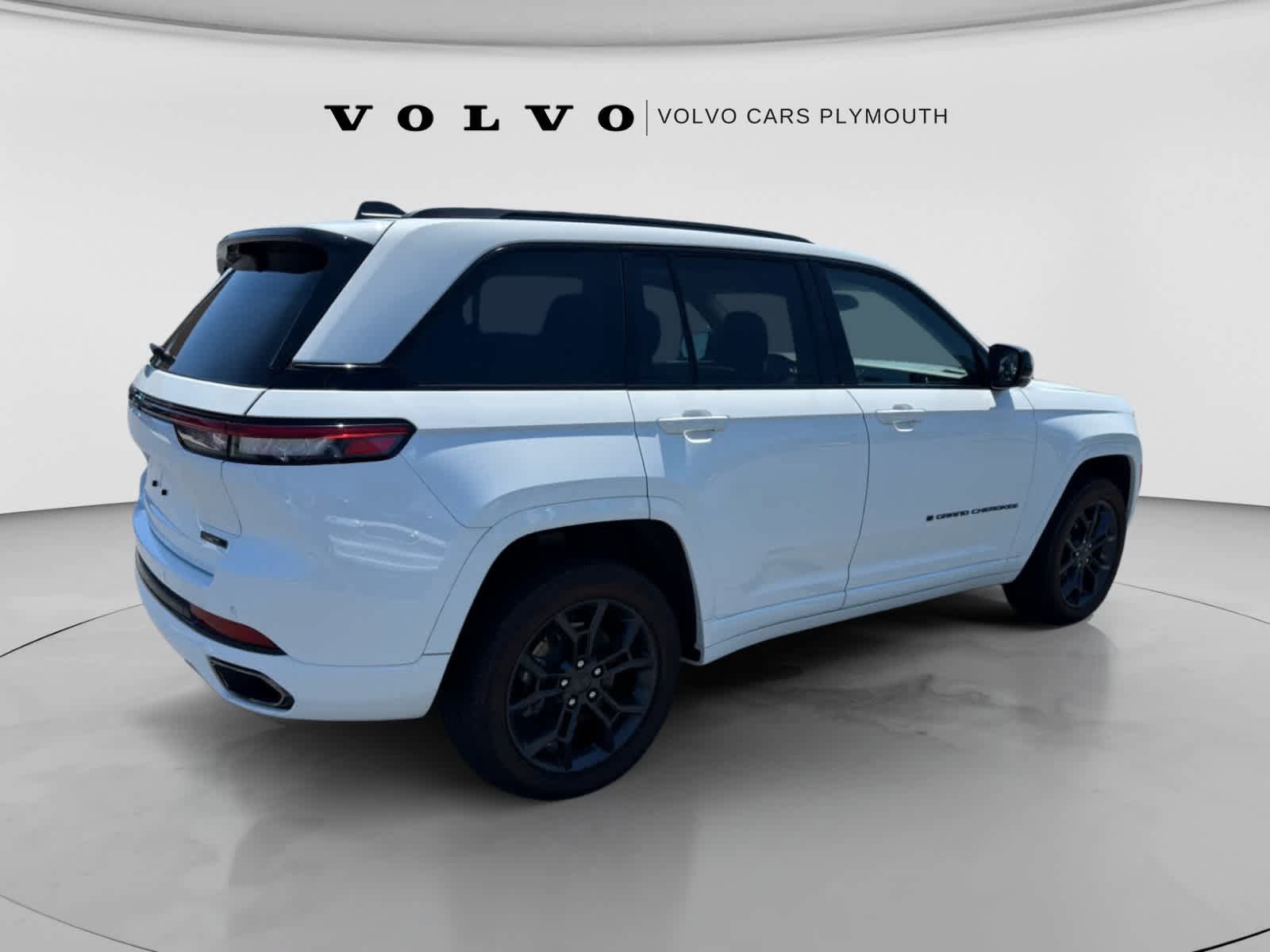 Used 2023 Jeep Grand Cherokee 30th Anniversary AWD/4WD image 10