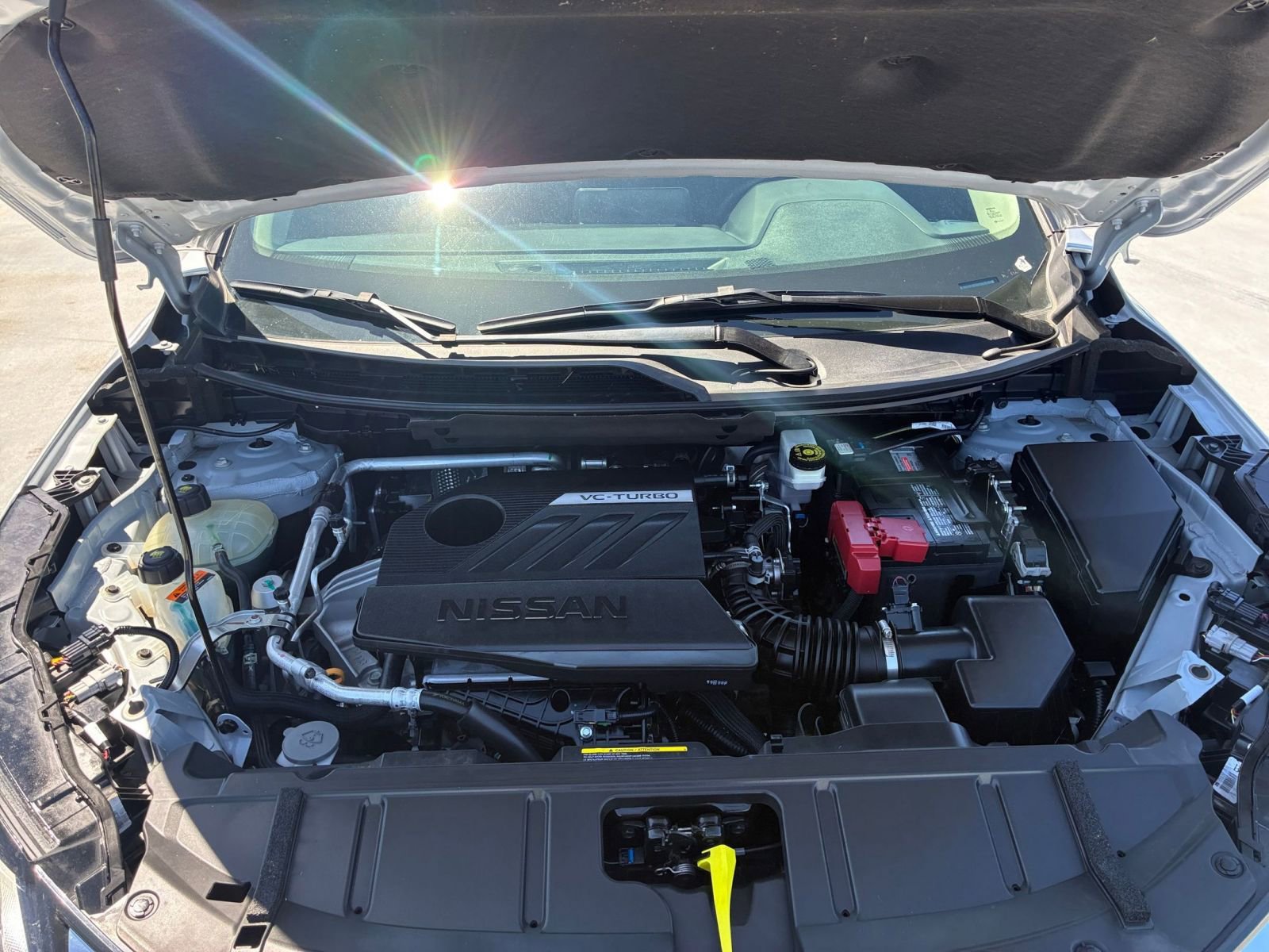 Used 2025 Nissan Rogue SV FWD image 33