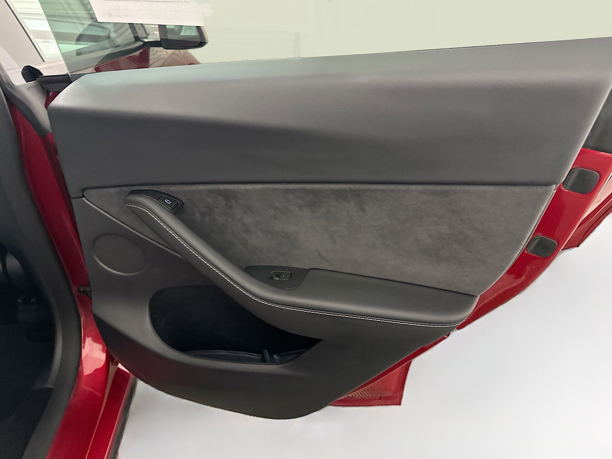 Used 2024 Tesla Model Y Long Range image 33