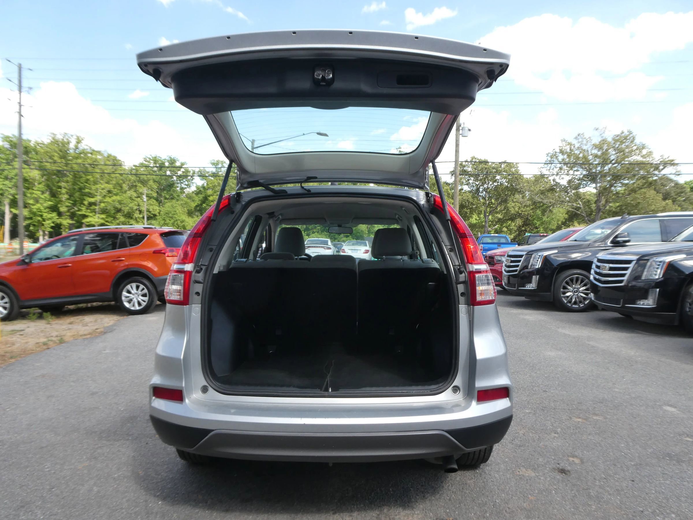 Used 2015 Honda CR-V LX image 7