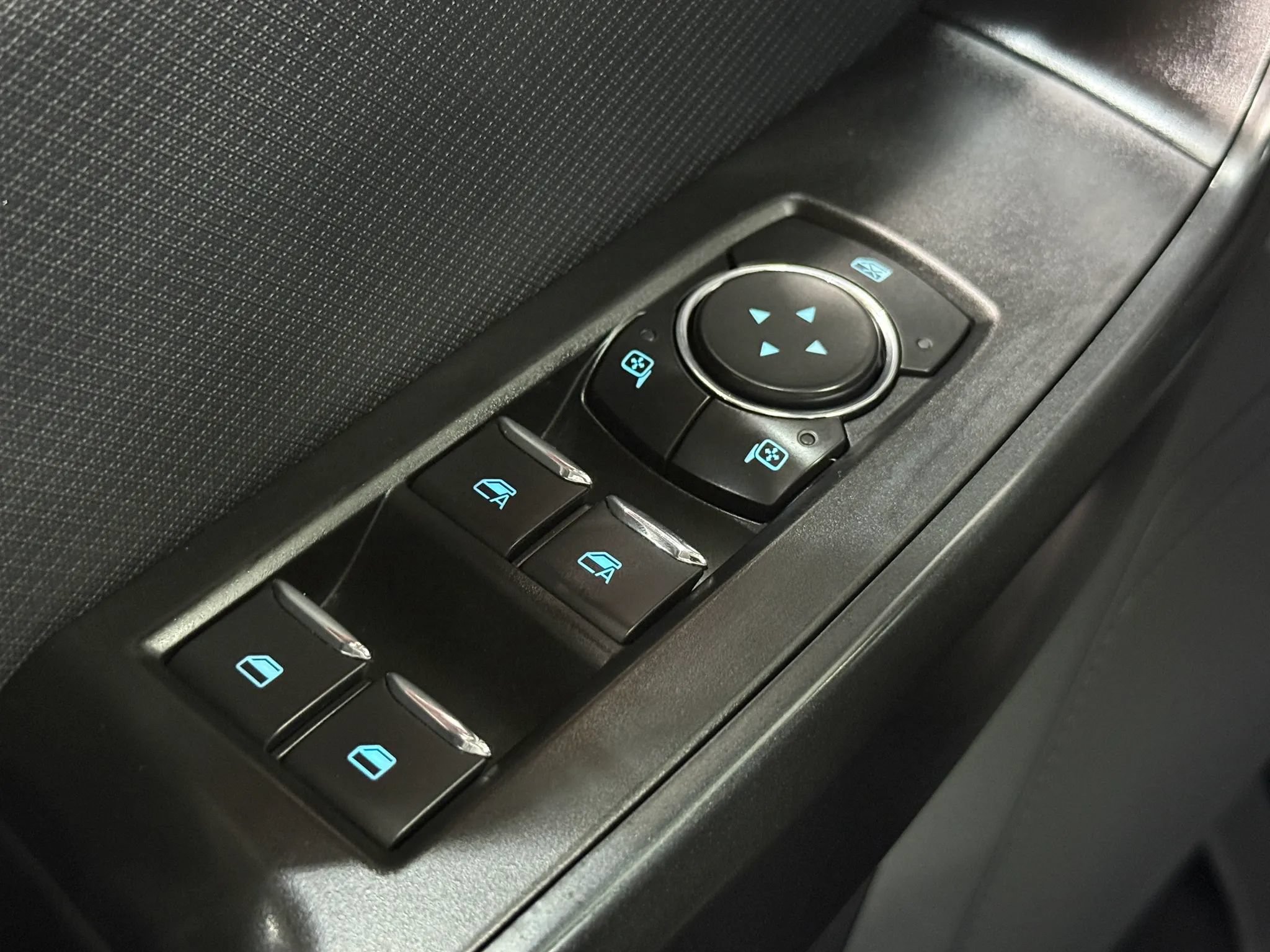 Used 2022 Ford F150 Lightning Pro AWD/4WD image 26