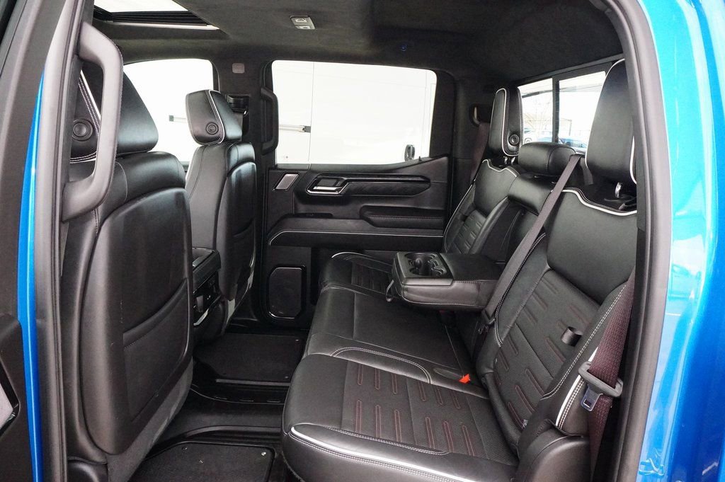 Used 2023 GMC Sierra 1500 AT4X image 30