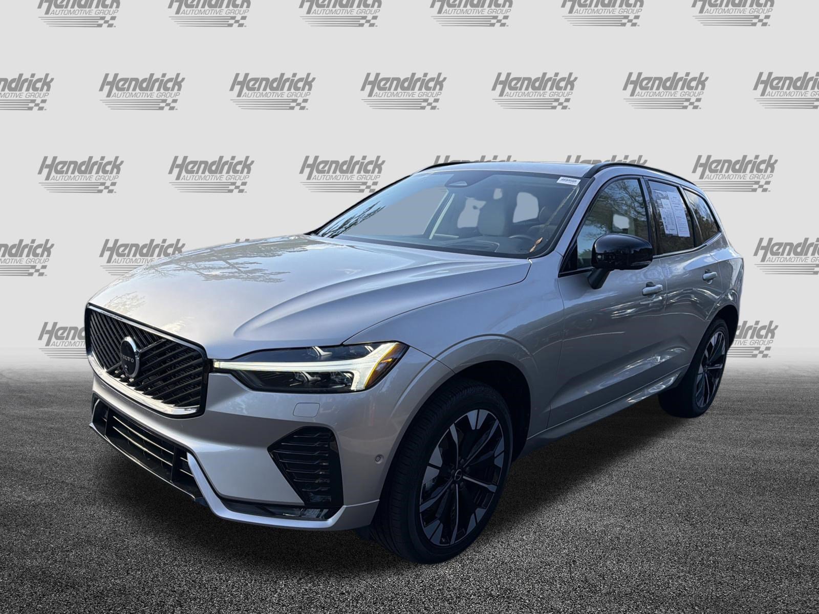 Used 2026 Volvo XC60 B5 Ultra w/ Protection Package Premier image 5