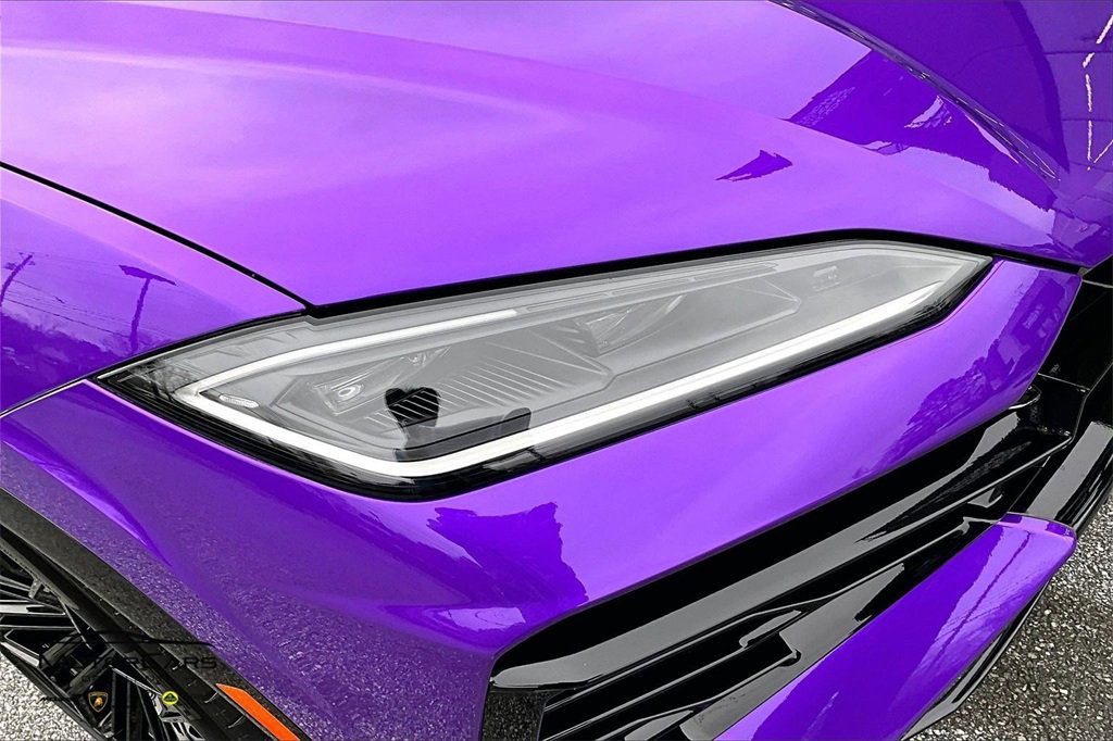 Used 2025 Lamborghini Urus SE image 25