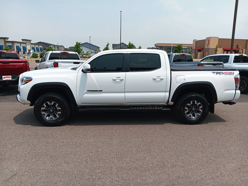 Used 2023 Toyota Tacoma TRD Off-Road w/ TRD Premium Off Road Package AWD/4WD image 2