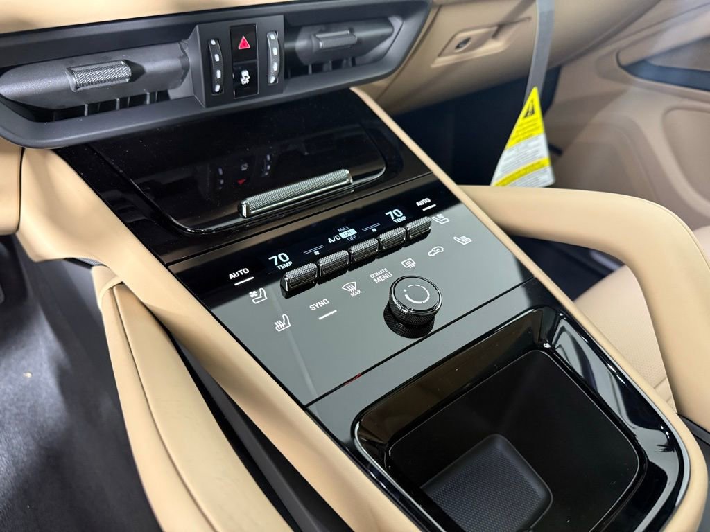 New 2026 Porsche Cayenne Coupe image 34