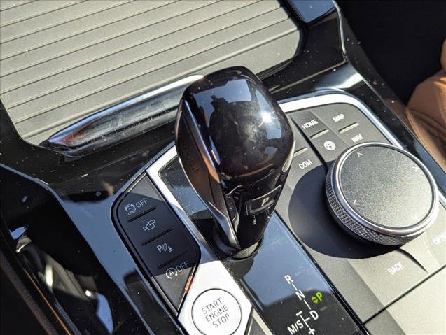 Used 2024 BMW X3 sDrive30i w/ Premium Package w/ZPA image 5