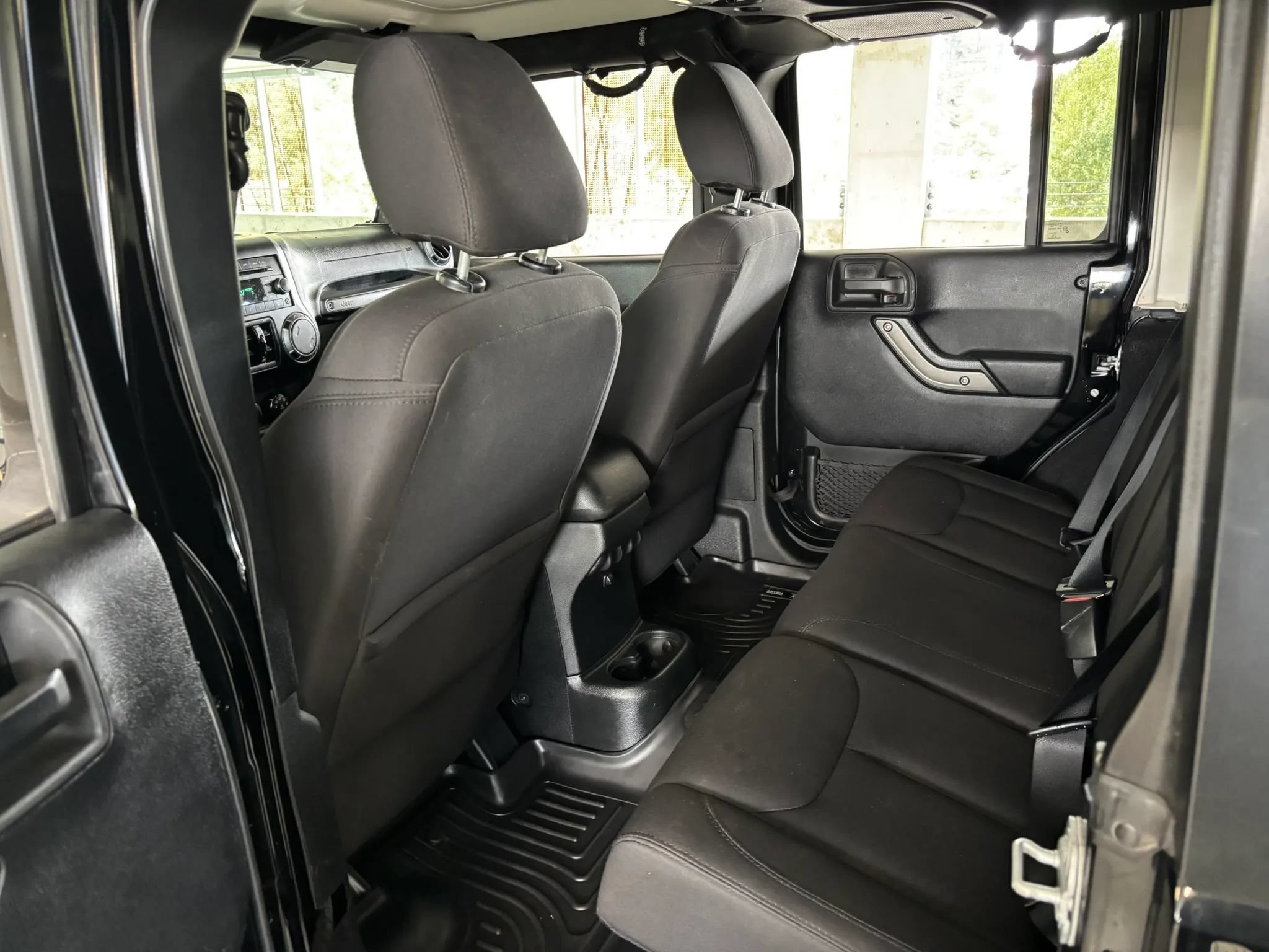 Used 2015 Jeep Wrangler Unlimited Sport AWD/4WD image 19