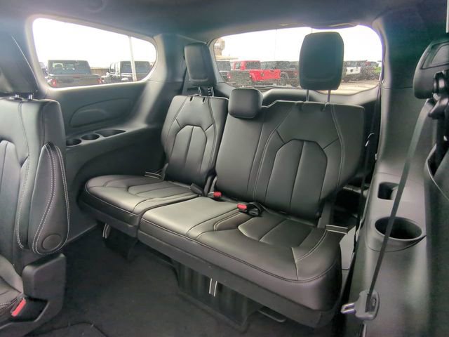 New 2026 Chrysler Voyager LX image 16