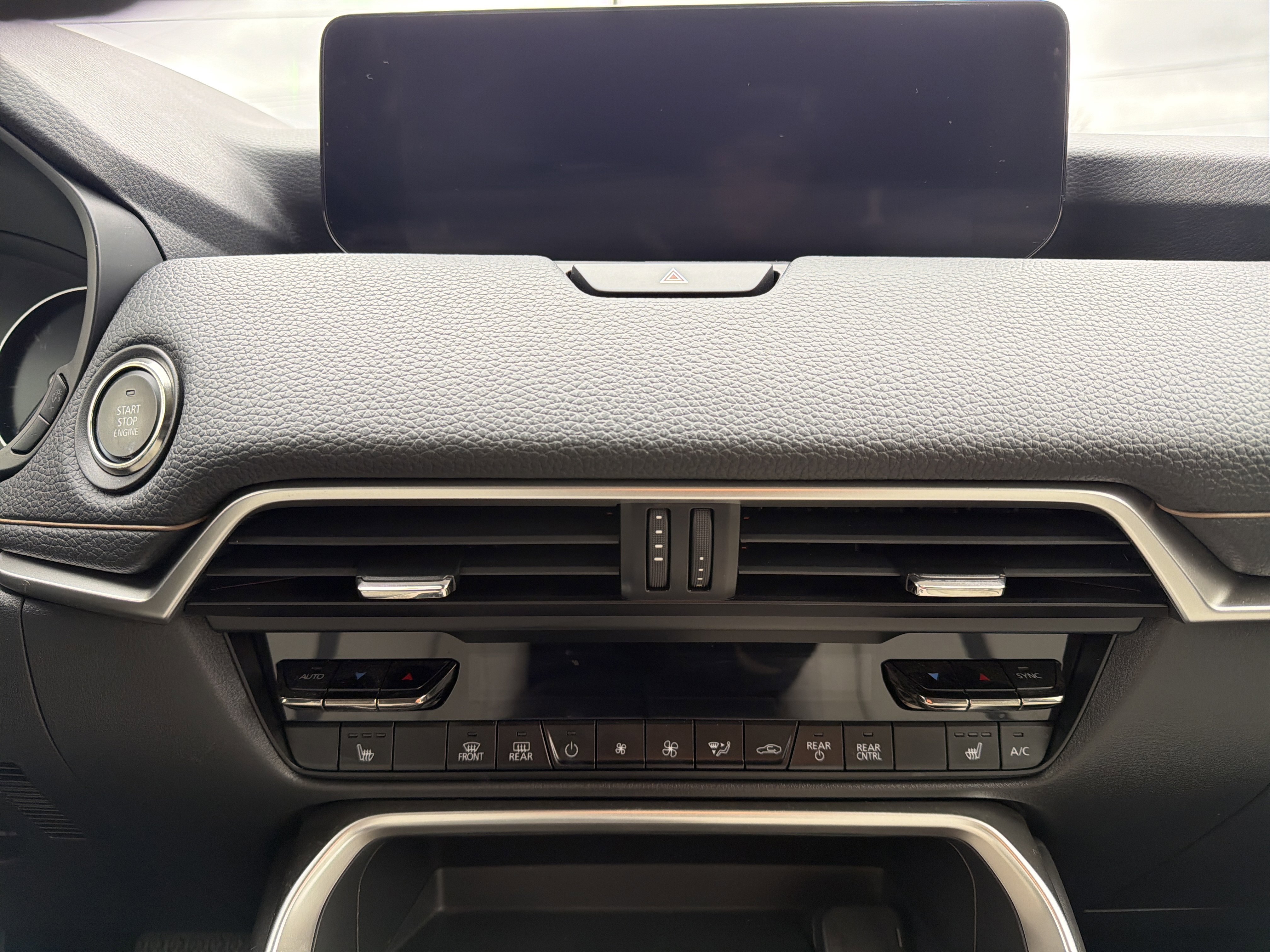 Certified 2024 MAZDA CX-90 3.3 Turbo w/ Preferred Plus image 21