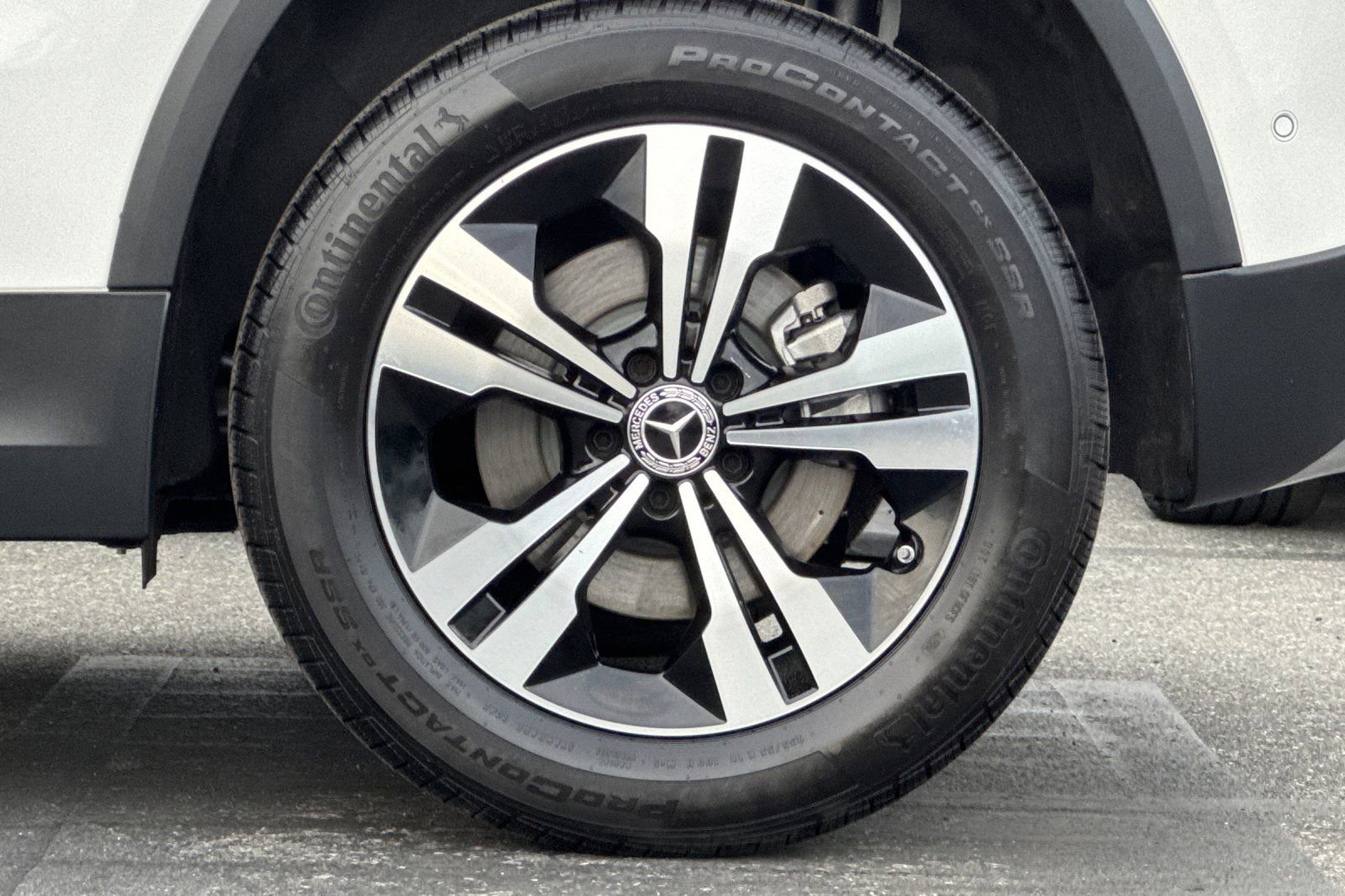 Certified 2025 Mercedes-Benz GLA 250 image 32