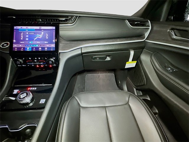 New 2025 Jeep Grand Cherokee L Limited image 26