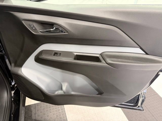 New 2027 Chevrolet Bolt LT w/ Comfort Package FWD image 21