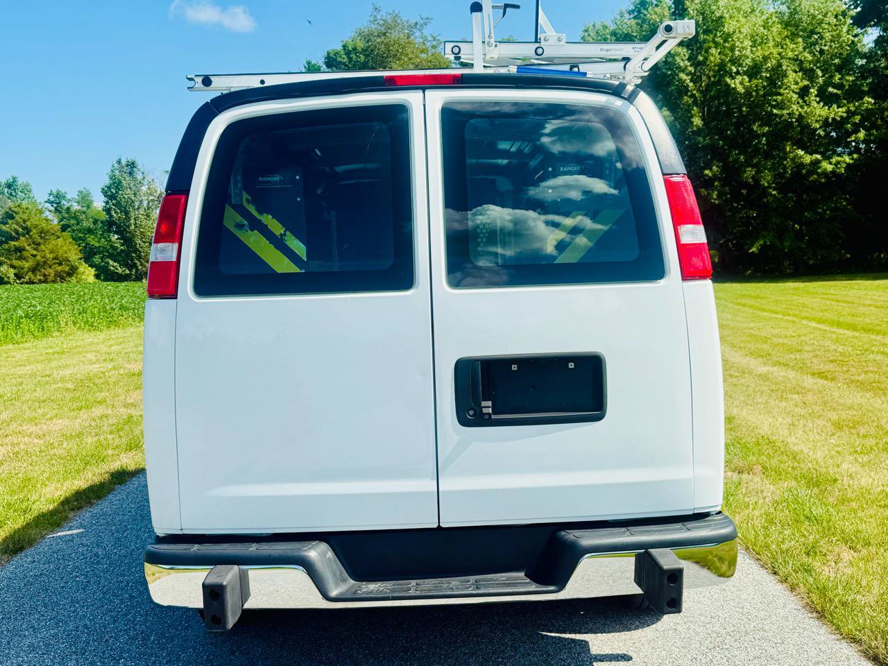 Used 2020 Chevrolet Express 2500 w/ Driver Convenience Package RWD image 8