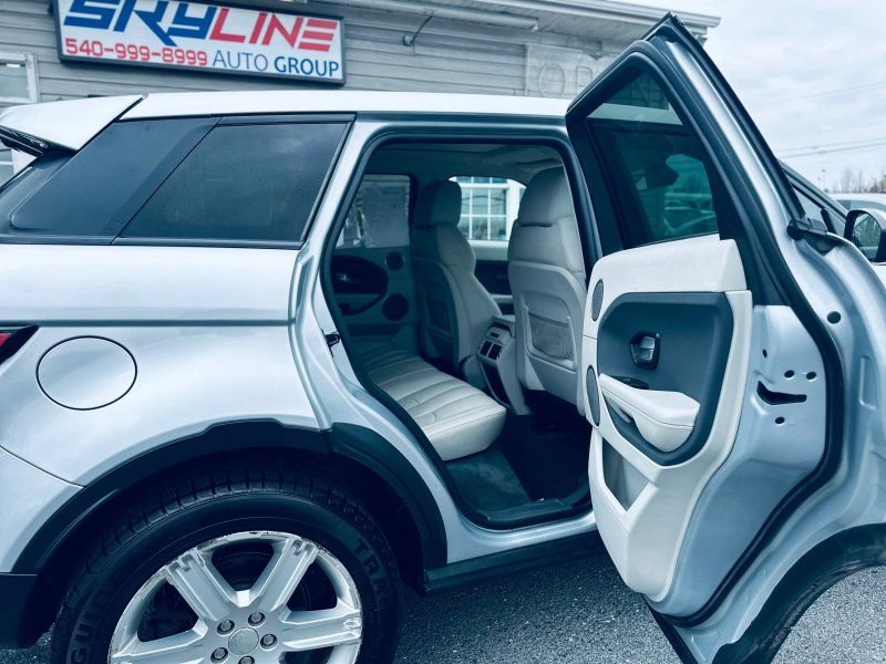 Used 2014 Land Rover Range Rover Evoque Pure Plus image 4