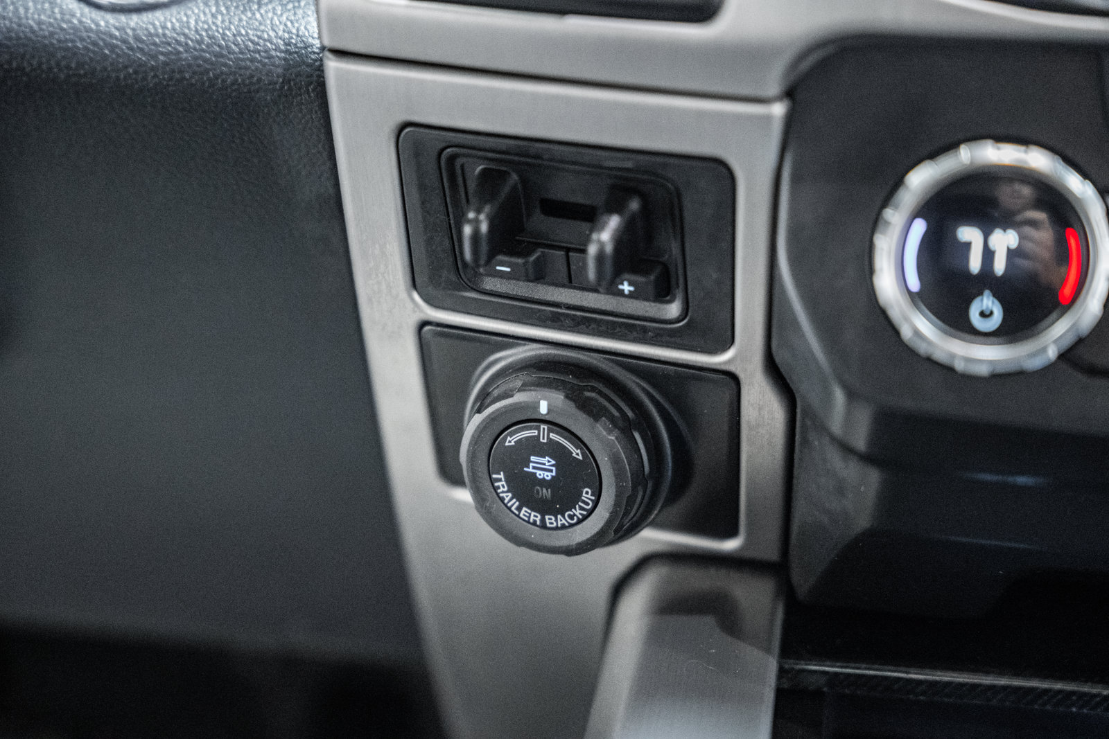 Certified 2022 Ford F250 Platinum AWD/4WD image 26