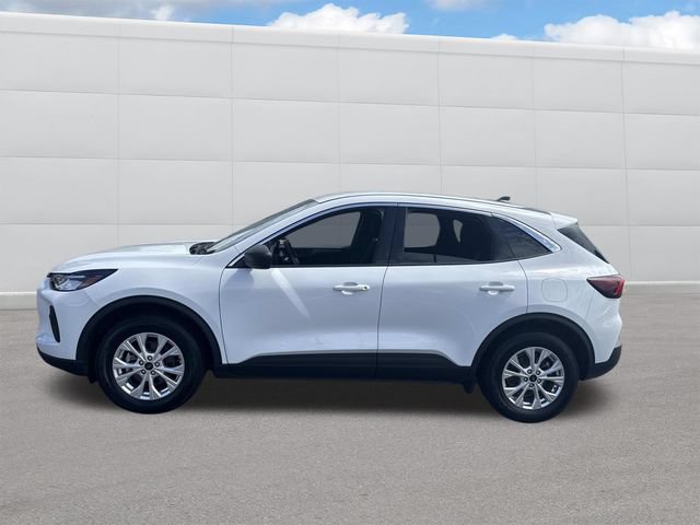 Used 2024 Ford Escape Active AWD/4WD image 2