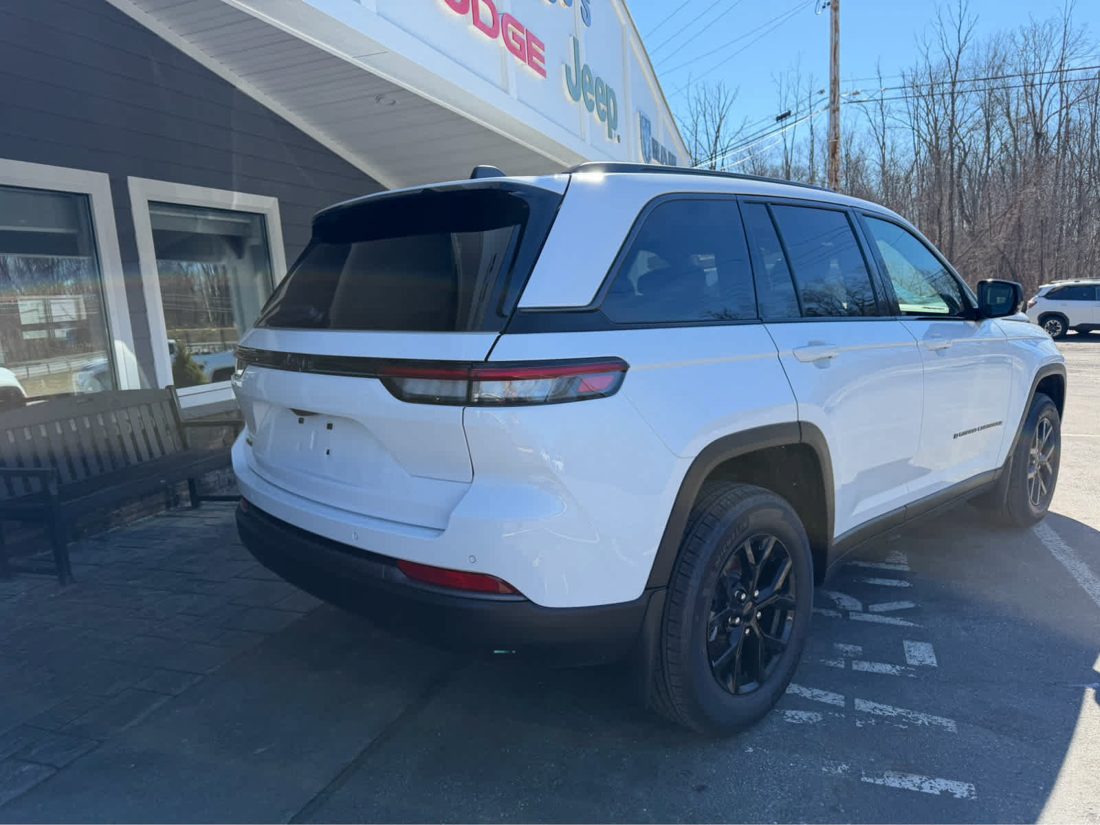 New 2026 Jeep Grand Cherokee Altitude AWD/4WD image 7