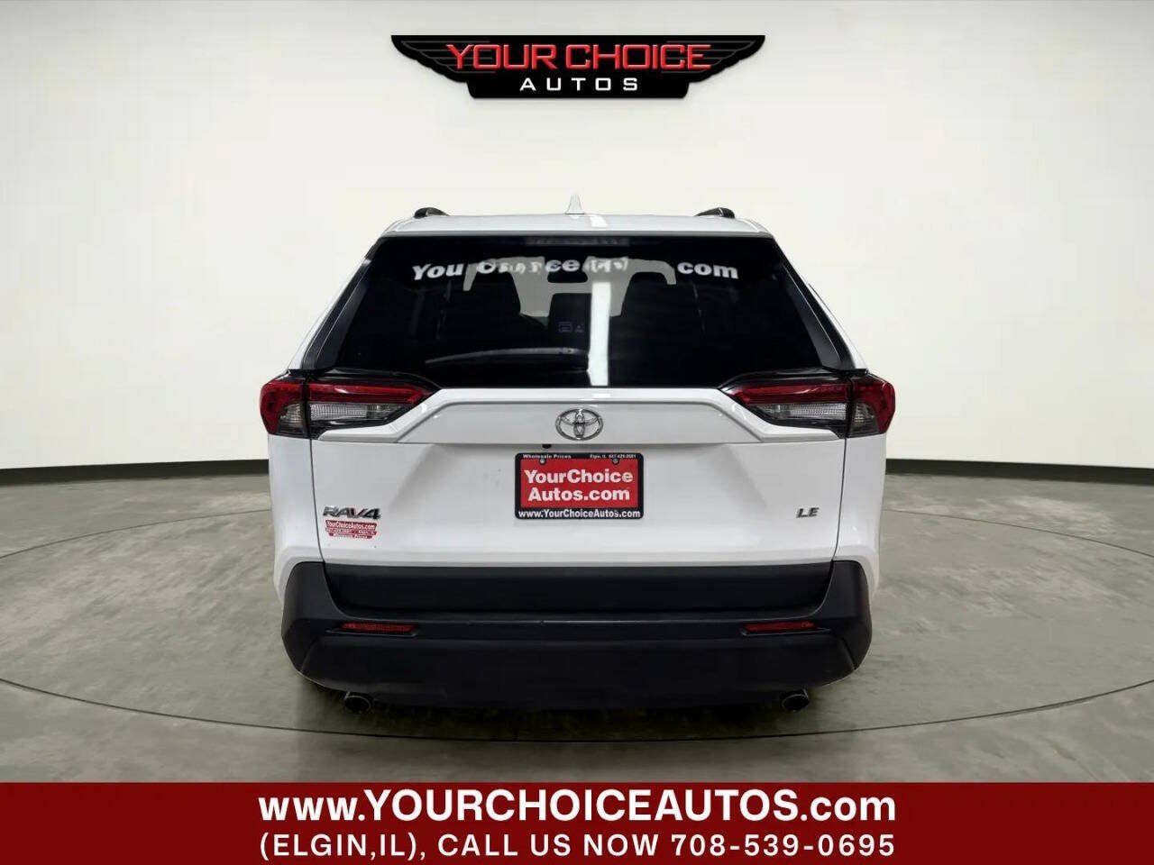 Used 2021 Toyota RAV4 LE FWD image 4
