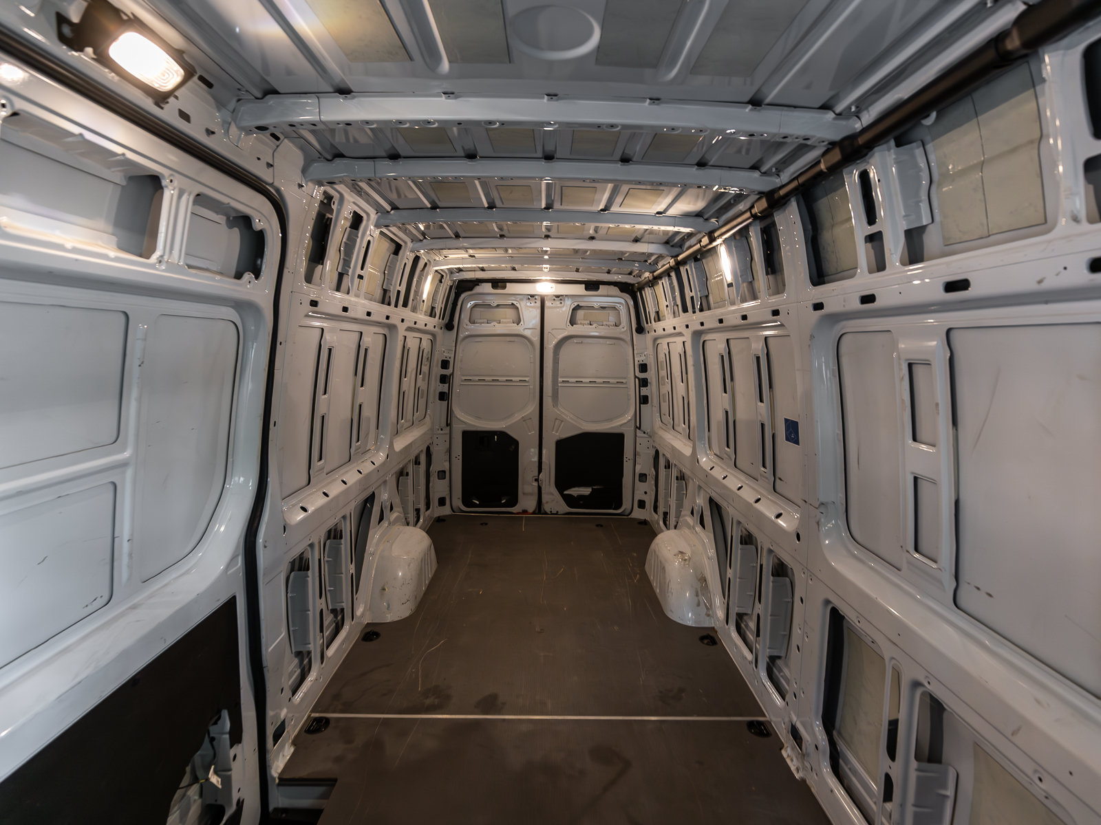 Used 2022 Mercedes-Benz Sprinter 2500 image 14