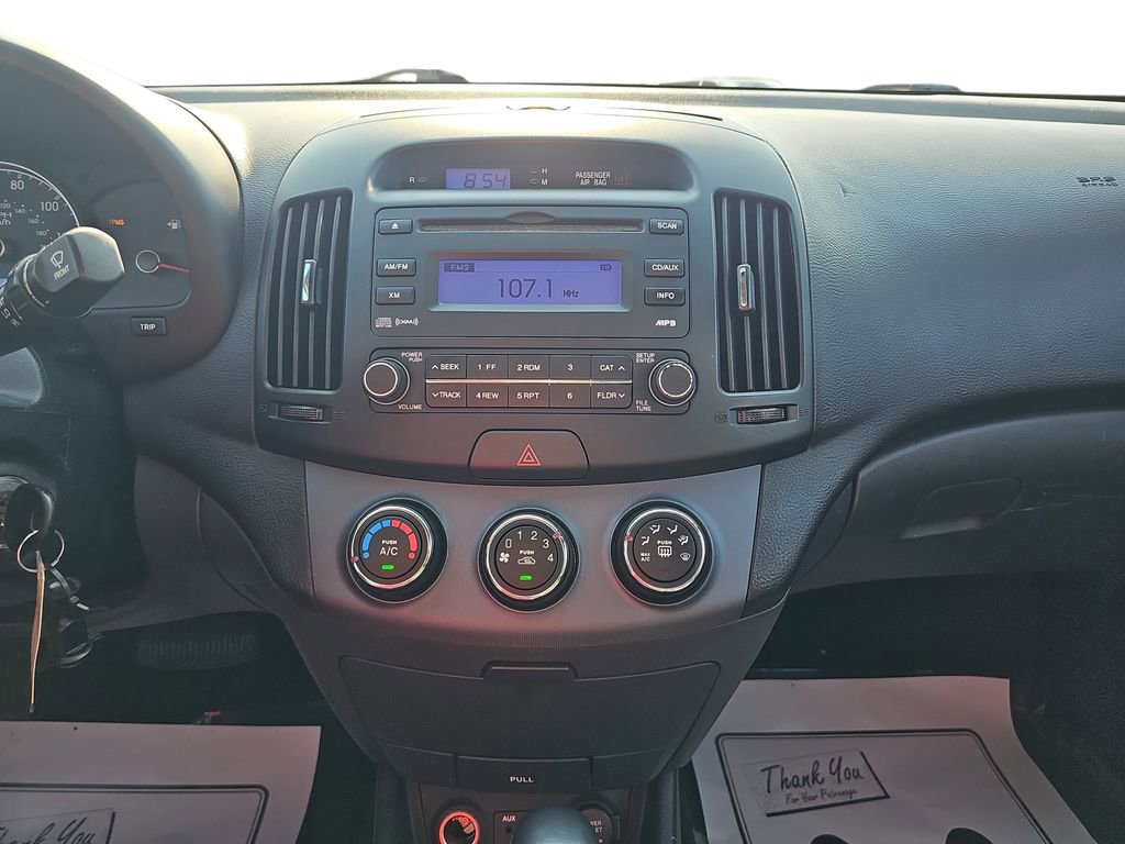 Used 2009 Hyundai Elantra SE FWD image 21