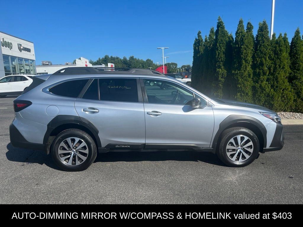 Used 2023 Subaru Outback Premium AWD/4WD image 2