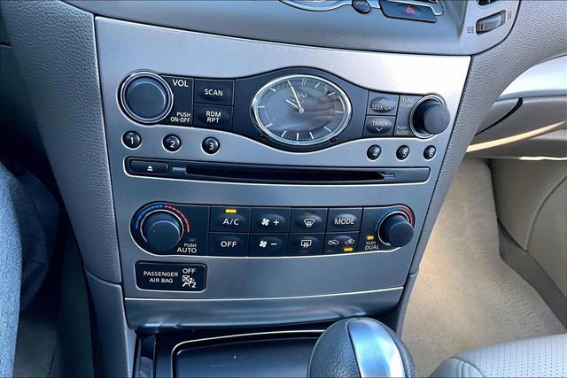 Used 2015 INFINITI Q40 w/ Navigation Package image 31