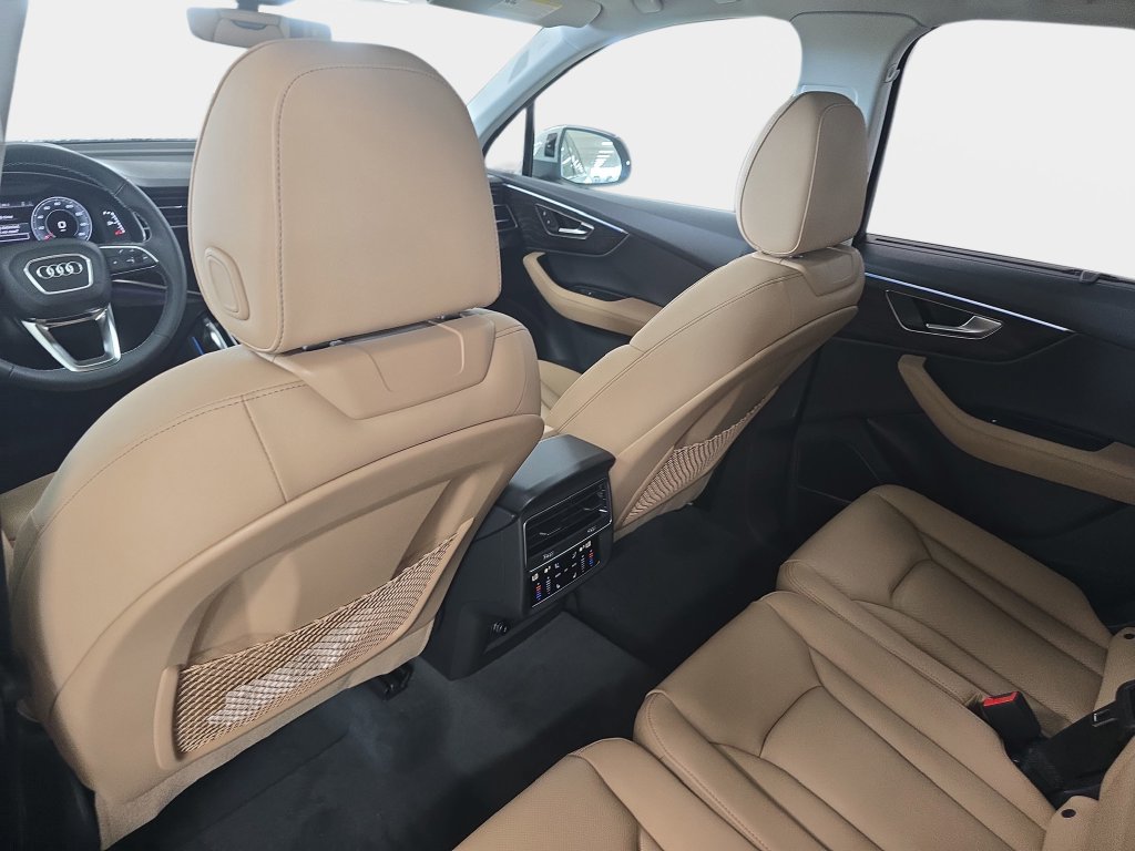 New 2026 Audi Q7 2.0T Premium AWD/4WD image 9