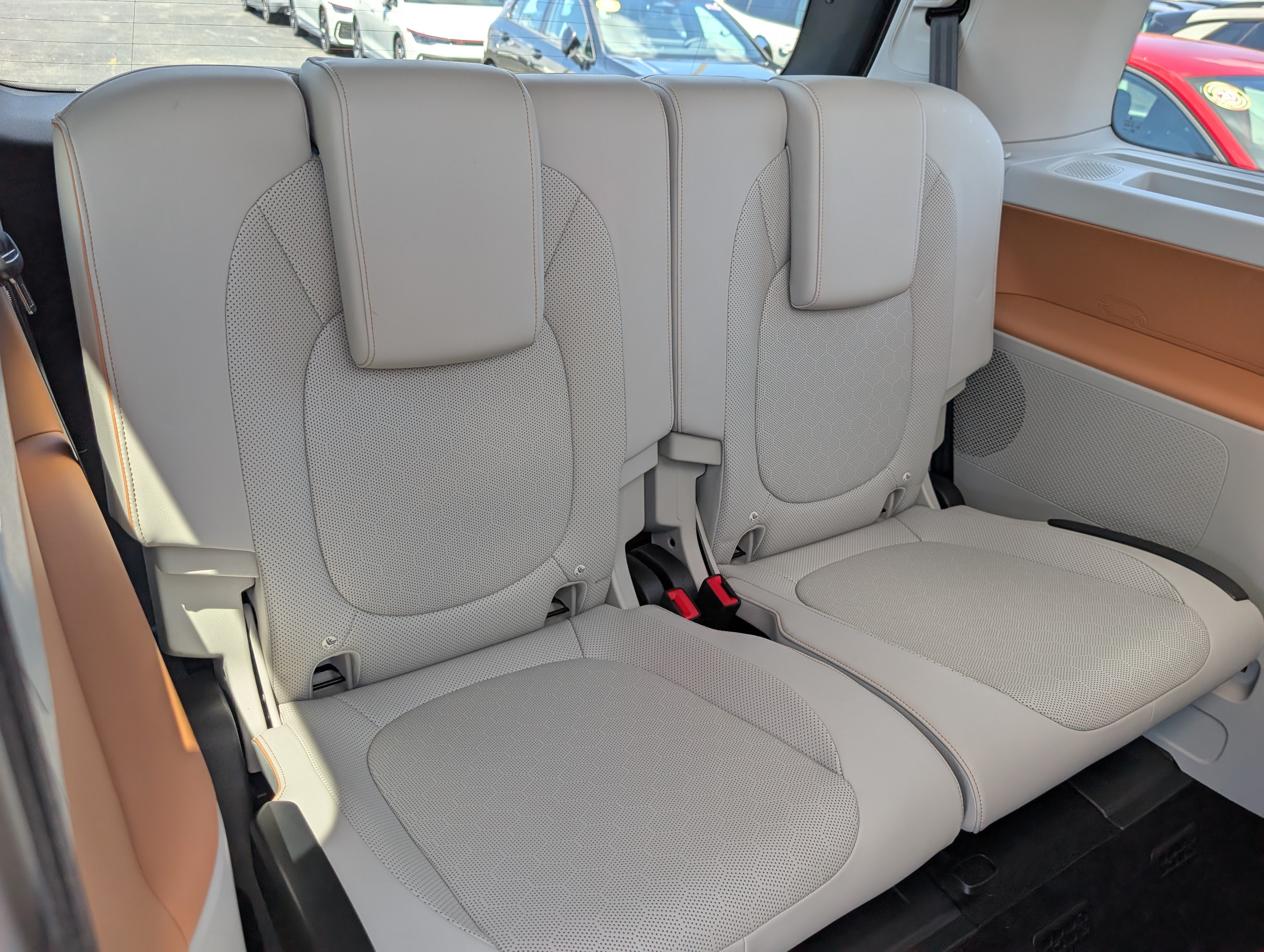 Used 2025 Volkswagen ID. Buzz Pro S Plus RWD image 13