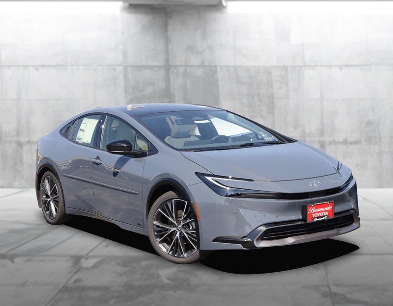 New 2026 Toyota Prius XLE image 2
