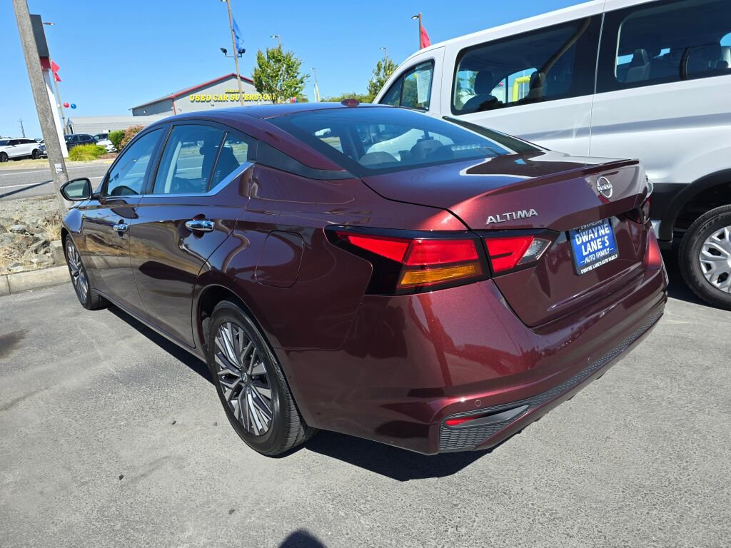 Used 2023 Nissan Altima 2.5 SV image 8