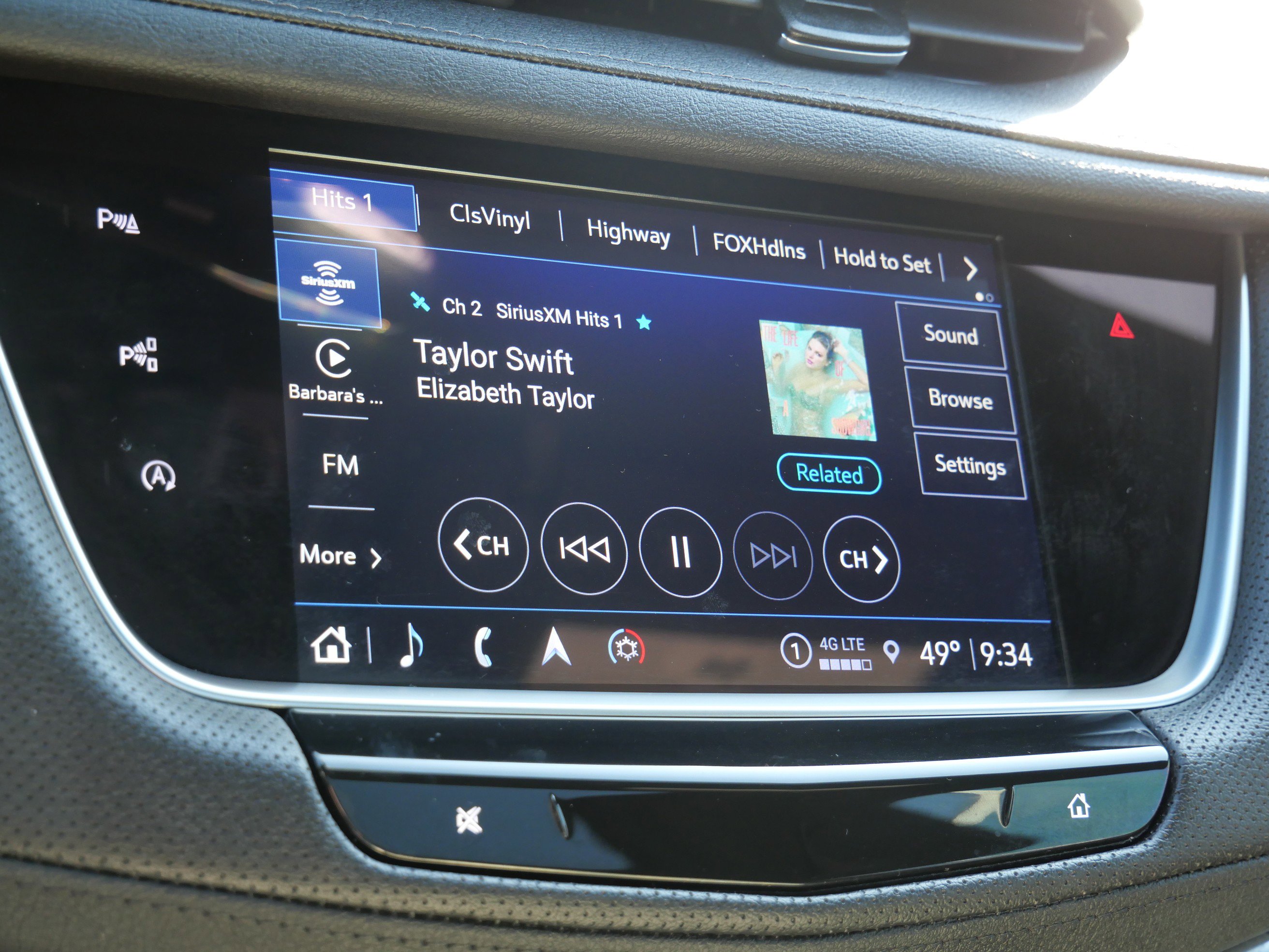 Used 2023 Cadillac XT5 Sportv w/ Technology Package AWD/4WD image 25
