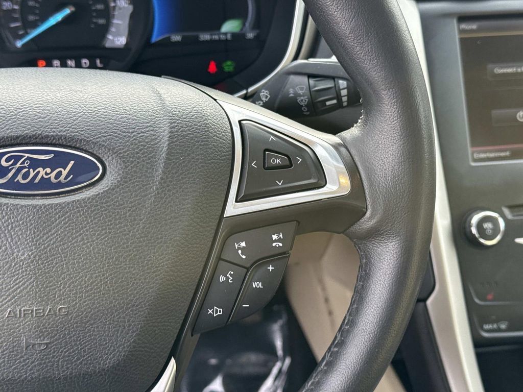 Used 2015 Ford Fusion SE w/ Equipment Group 502A image 19