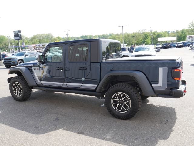 Used 2025 Jeep Gladiator Rubicon w/ Convenience Group AWD/4WD image 9