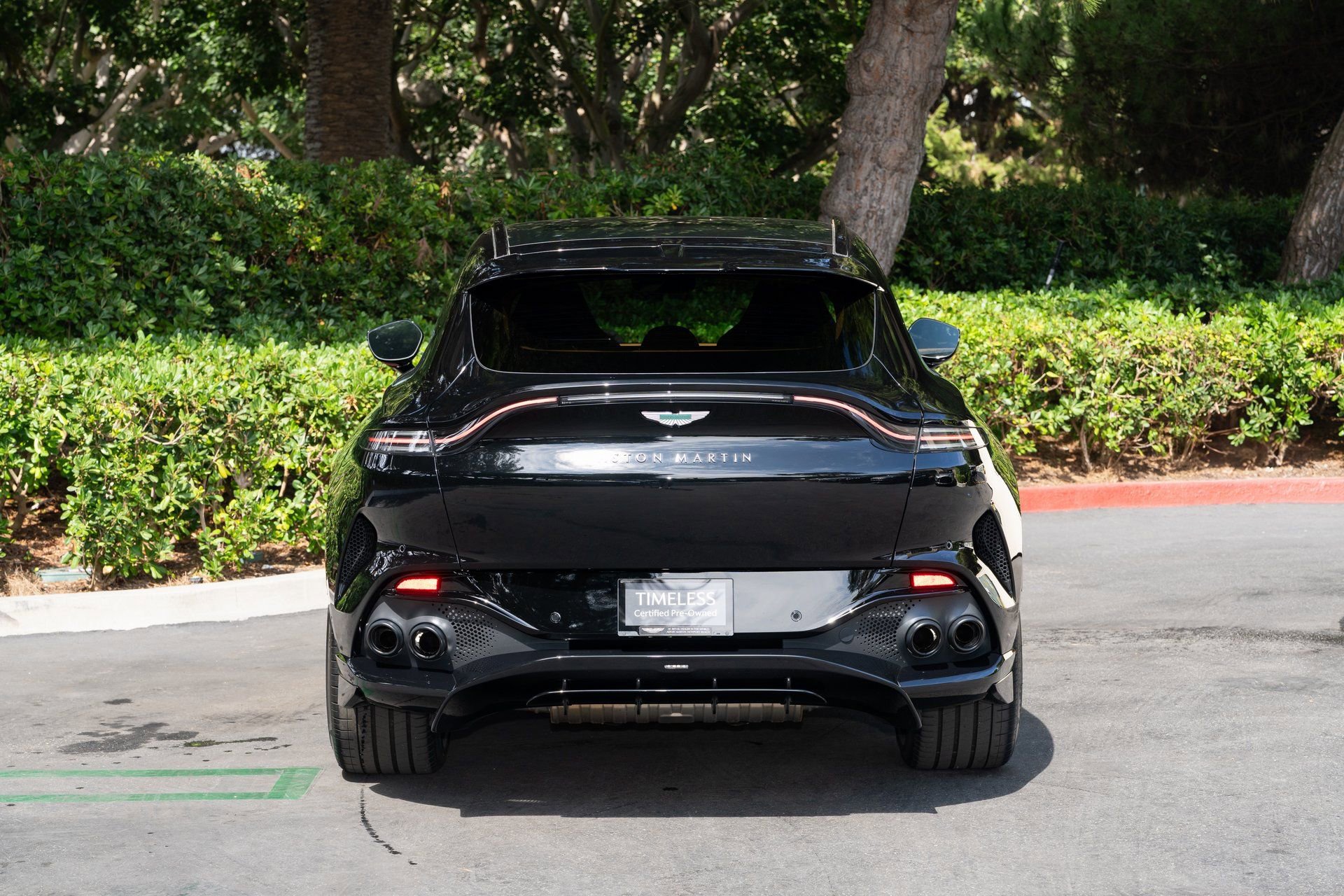 Used 2025 Aston Martin DBX 707 AWD/4WD image 6