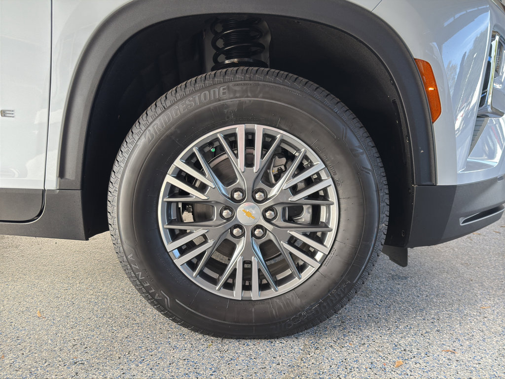 New 2026 Chevrolet Traverse LT w/ LPO, Floor Liner Package image 34