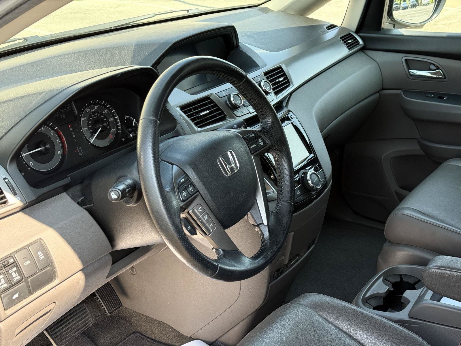 Used 2017 Honda Odyssey EX-L image 12