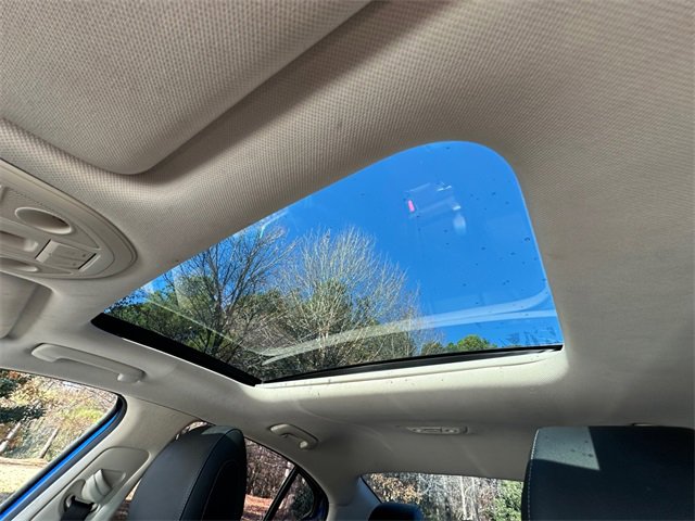 Used 2022 Genesis G70 2.0T w/ Prestige Package image 27