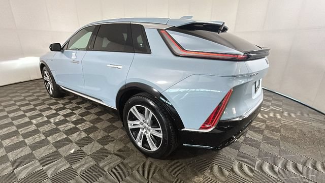 Used 2024 Cadillac Lyriq Tech AWD/4WD image 4