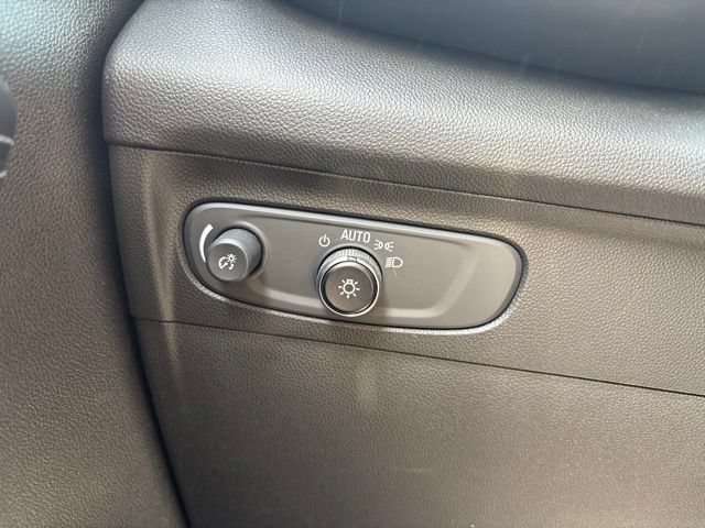 Used 2021 Buick Envision Essence AWD/4WD image 18