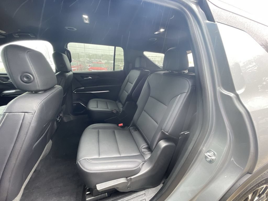 Certified 2024 Chevrolet Traverse LT w/ Enhanced Driving Package FWD image 25