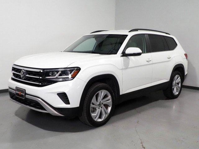 Used 2023 Volkswagen Atlas SE w/ Technology Package image 9