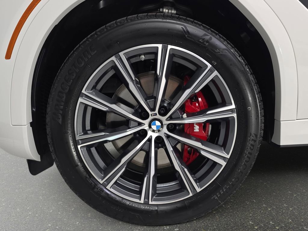 New 2026 BMW X6 xDrive40i image 32