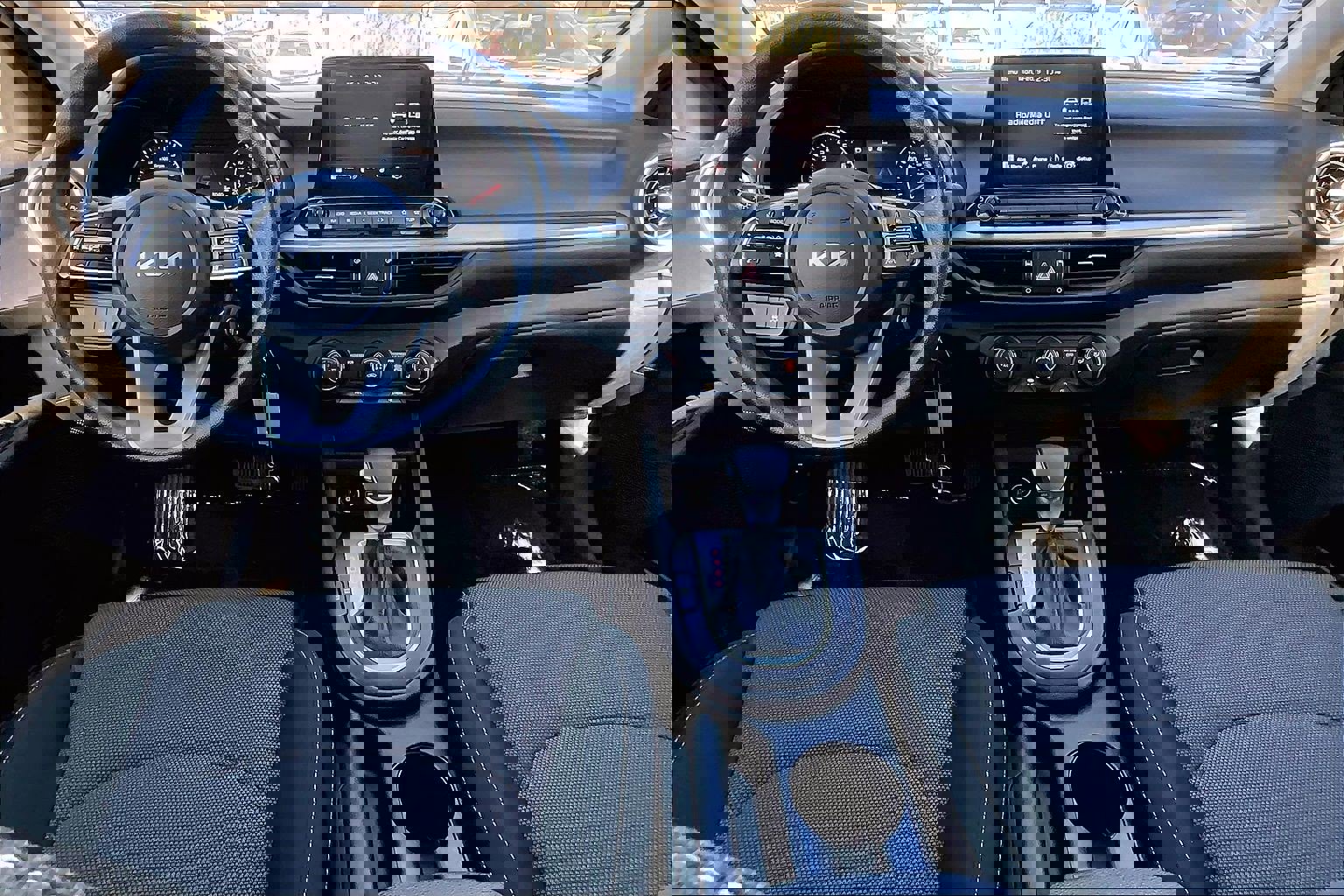 Used 2024 Kia Forte LXS image 13