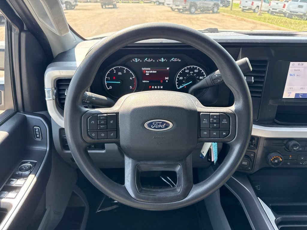 Used 2025 Ford F250 XLT w/ FX4 Off-Road Package AWD/4WD image 14